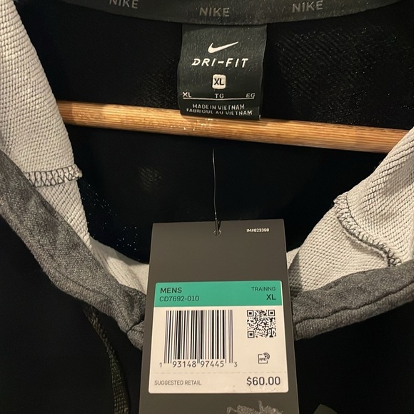 NWT Men’s Nike Zip Sweatshirt - Picture 2 of 5